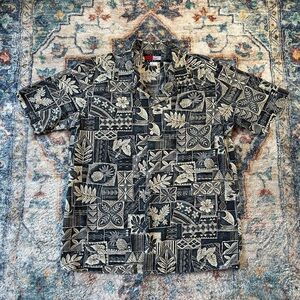 Vintage Tommy Hawaii Floral Button-up Shirt Large